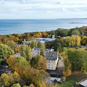 Miramar Hotel